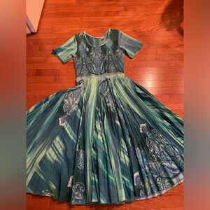 Draper's & Damon's Green Paisley Tie Dye Boho Dress ~ Smocked Bodice ~ S